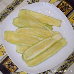 рулетики из кабачков, вкусные кабачки