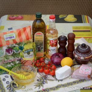 диетический салат с фетой и помидорами фото