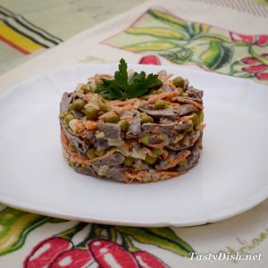 вкусный и простой салат из куриных сердец рецепт с фото