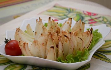 запеченный лук с укропным соусом