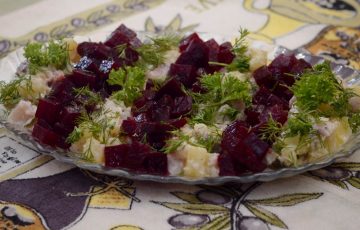 вкусный салат с сельдью и свеклой пошагово