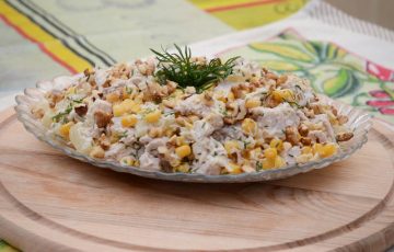 вкусный салат с куриным филе и ананасами рецепт с фото