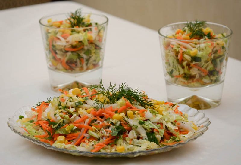 простой овощной салат с кукурузой рецепт с фото