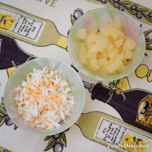 вкусный салат с крабовыми палочками и ананасом рецепт с фото пошагово