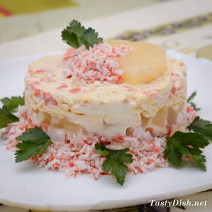 вкусный салат с консервированными ананасами рецепт с фото пошагово