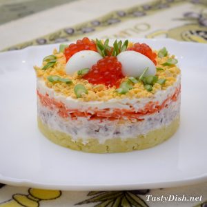 вкусный салат из скумбрии рецепт с фото пошагово