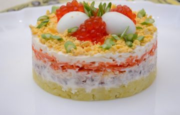 вкусный салат из скумбрии рецепт с фото пошагово