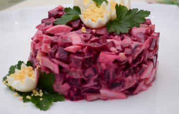 вкусный салат с сельдью рецепт с фото пошагово