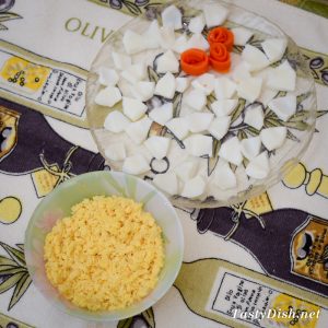 простой и вкусный салат с сыром рецепт с фото пошагово