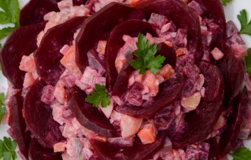вкусный салат со свеклой черная роза рецепт с фото пошагово