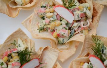 простая закуска из лаваша с крабовыми палочками рецепт с фото пошагово