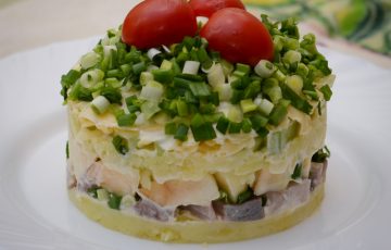 салат сельдь под шубой с яблоком рецепт с фото пошагово